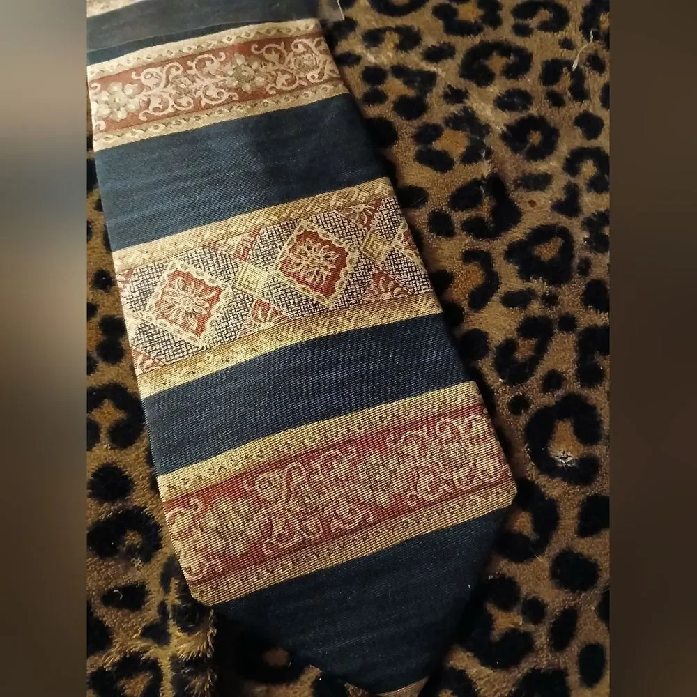 🤠New Bill Blass Silk Tie